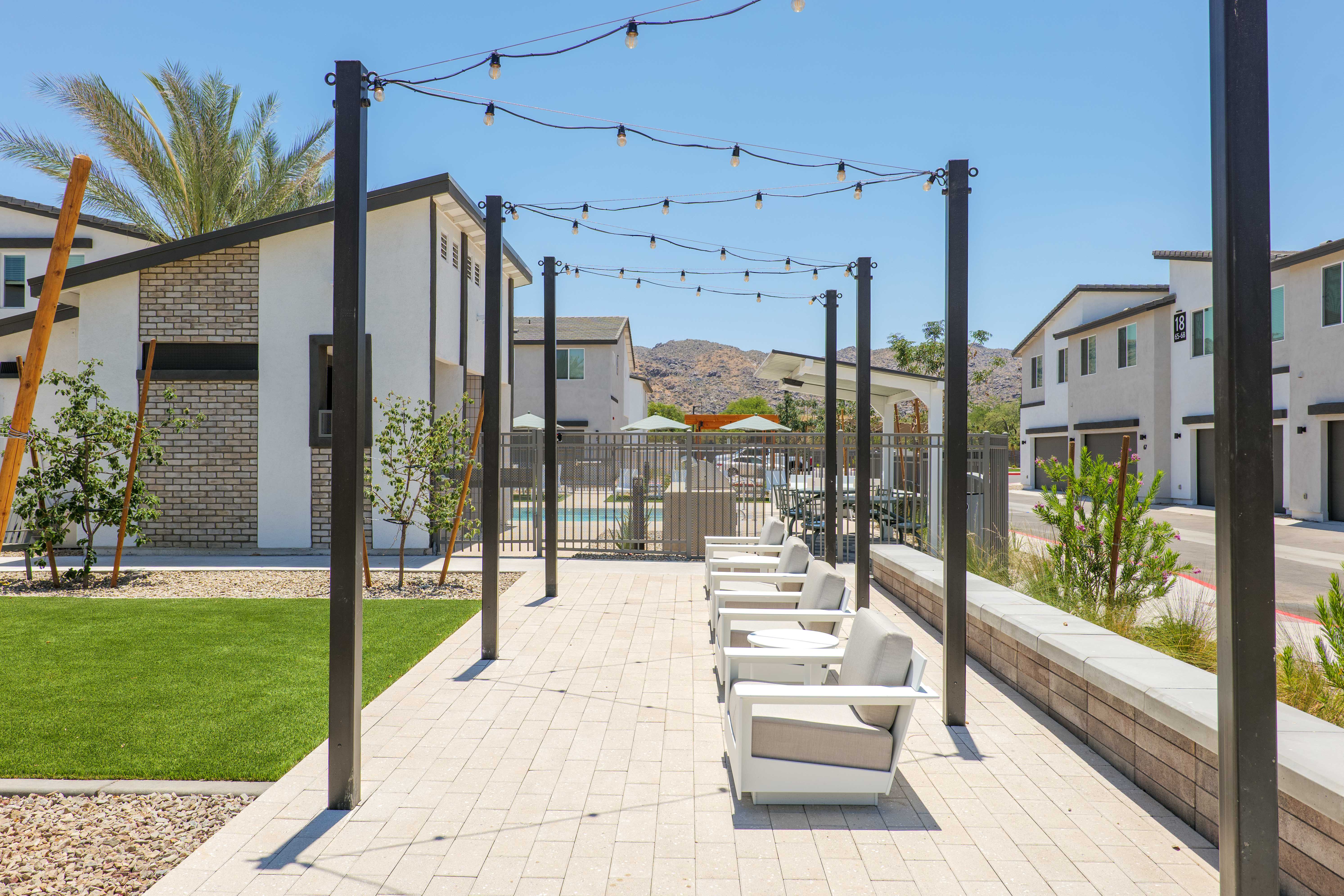 Corsica Villas at 20th Street photo 5